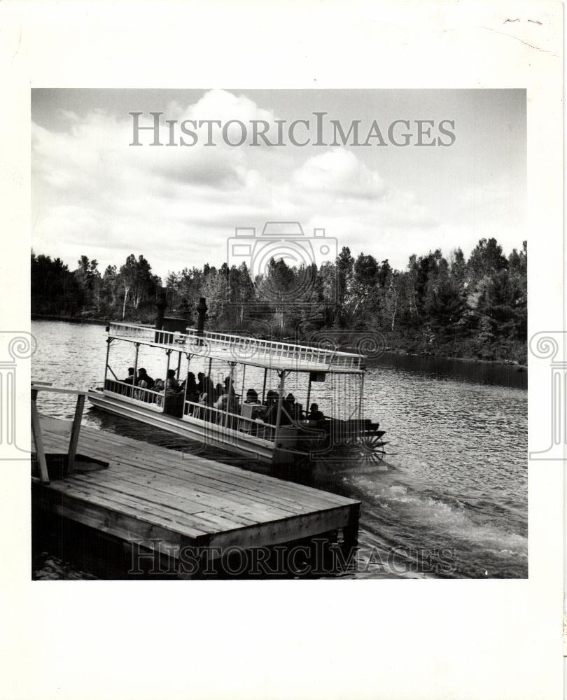 1963 Press Photo paddle boat cruise Menominee River - Historic Images