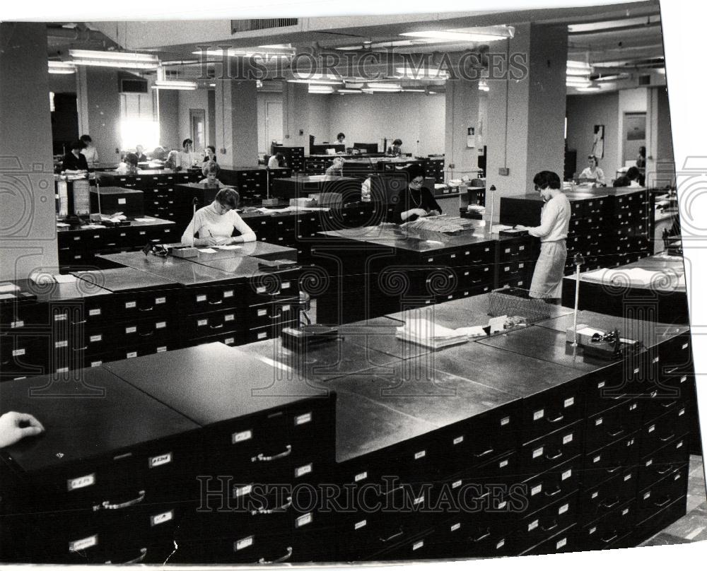 1962 Press Photo Merchant&#39;s Credit Bureau Inc - Historic Images