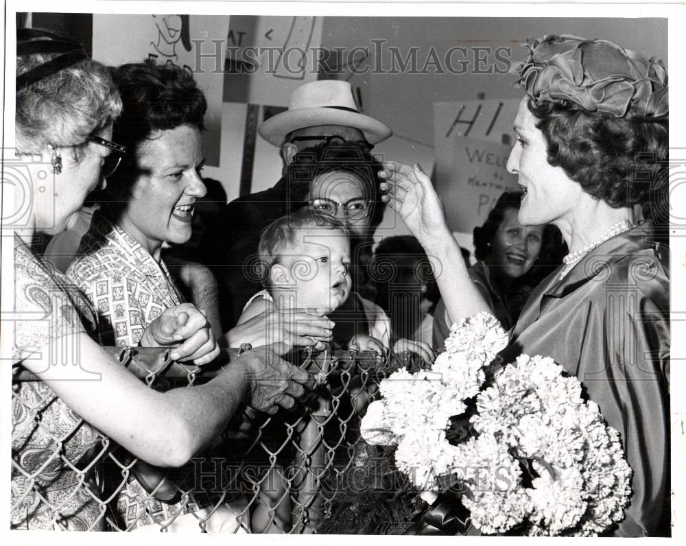 1960 Press Photo Mrs Jarvis Connant Barton Pat Nixon - Historic Images