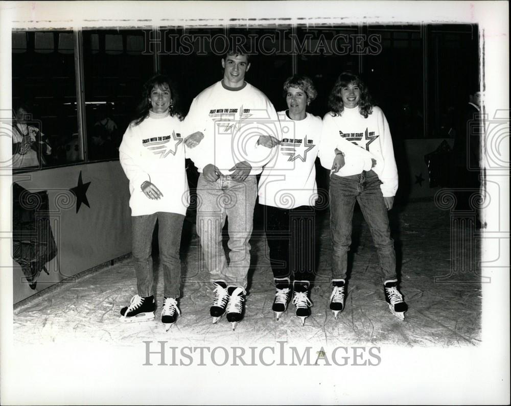 1991 Press Photo Steve Yzerman Detroit Red Wings - Historic Images