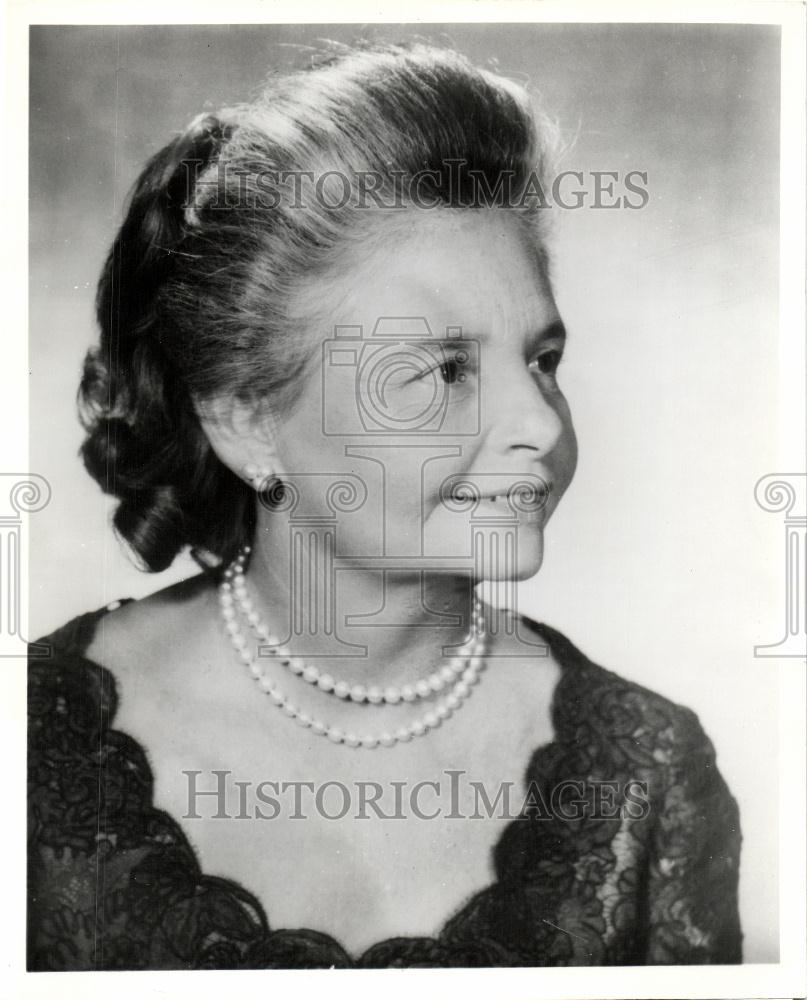 1972 Press Photo Mrs. Lynn A. Townsend portrait pearls - Historic Images