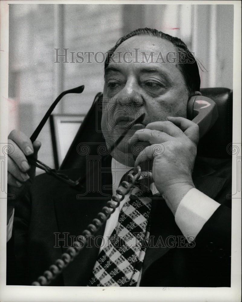 1976 Press Photo Edward Cushman labor relations - Historic Images