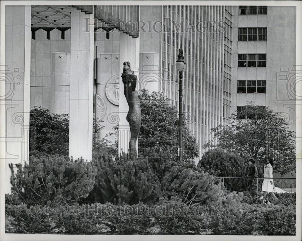 1977 Press Photo Michigan Consolidated Gas Co.  Girty - Historic Images