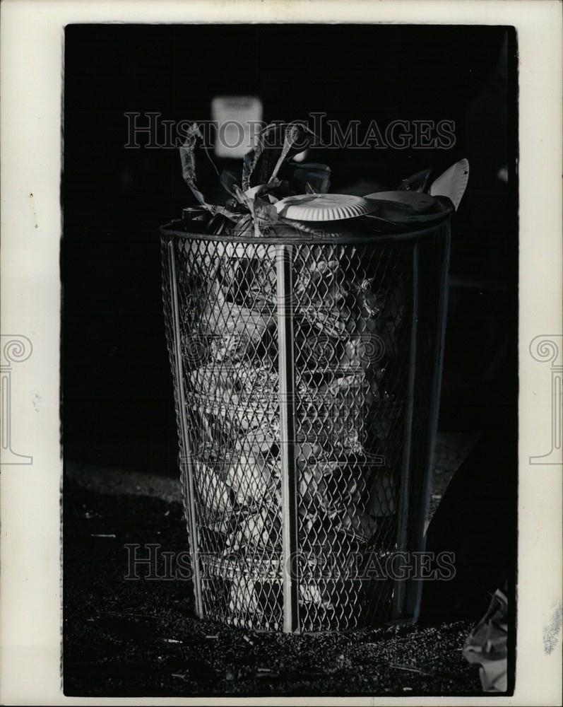 1978 Press Photo trash garbage basket - Historic Images