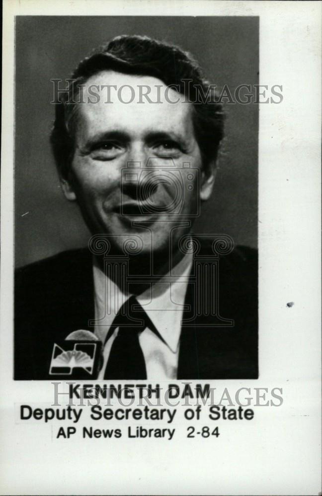 1984 Press Photo Kenneth Dam Deputy Secretary - Historic Images