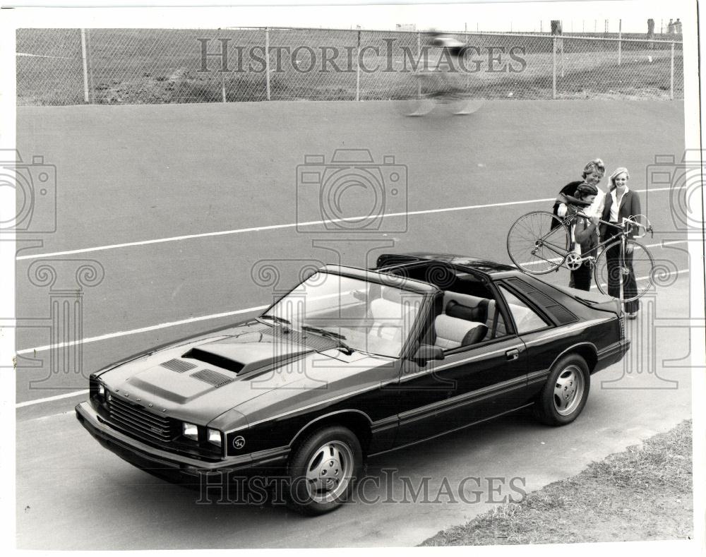 1980 Press Photo 1981 Capri Ford Company Car model - Historic Images
