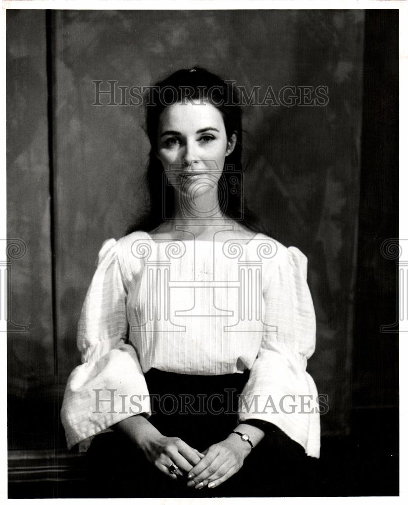1967 Press Photo Mary Tracy of The Tropics Theater - Historic Images