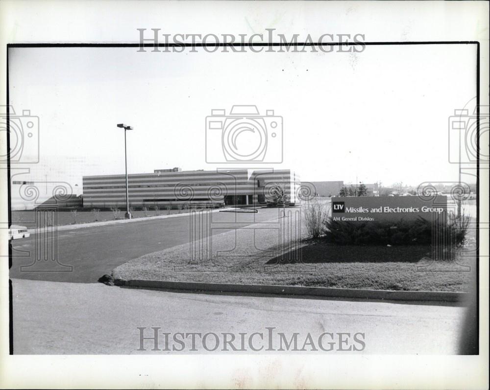 1990 Press Photo AM General Division building LTV Corp. - Historic Images