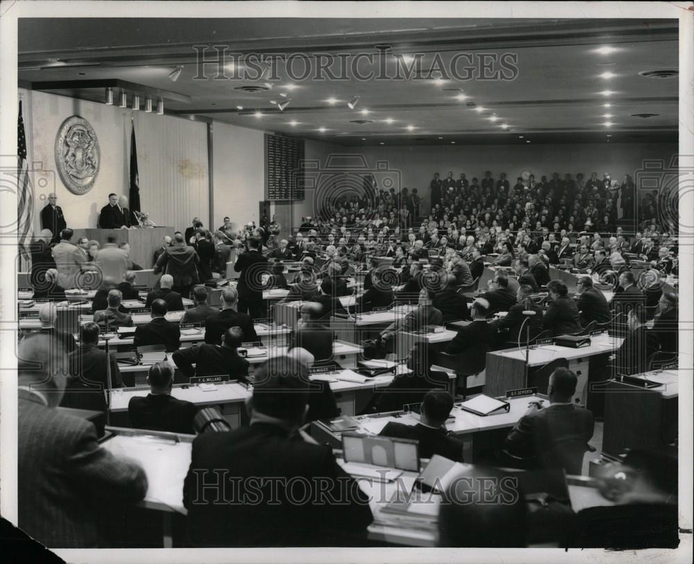 1963 Press Photo Convention Hall MI constitution draft - Historic Images