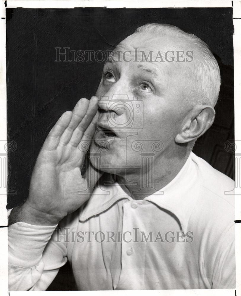1951 Press Photo Art Tracy - Historic Images