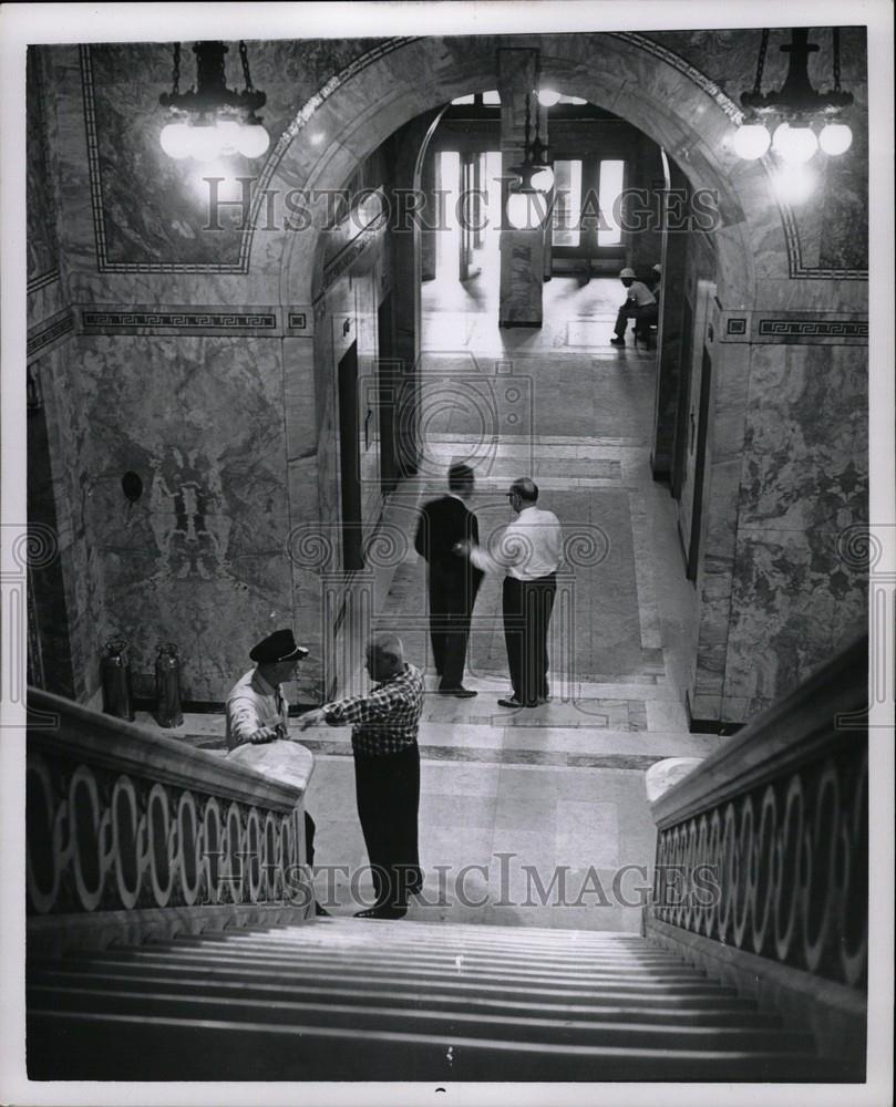 1991 Press Photo Building -Majestic - Historic Images