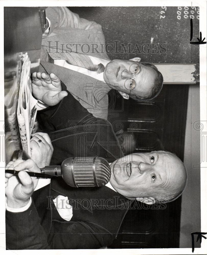 1949 Press Photo Goldstick Toy Police Commissioner - Historic Images