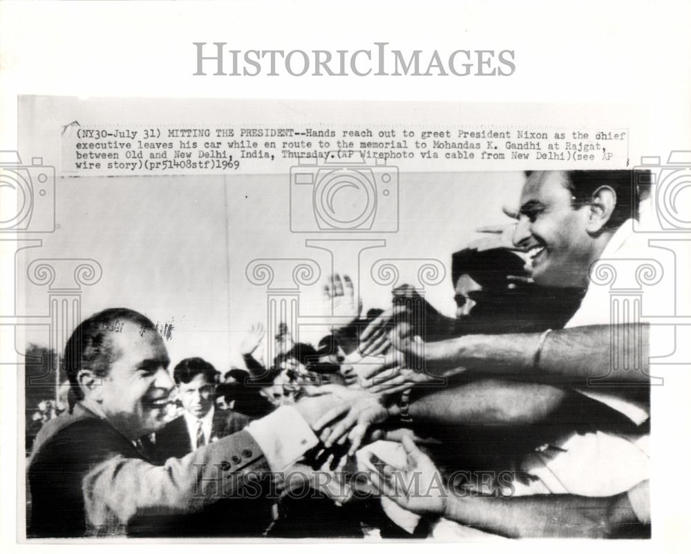 1969 Press Photo Richard Nixon Mohandas Gandhi memorial - Historic Images