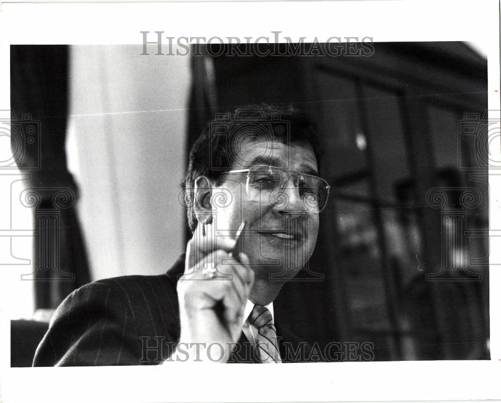 1991 Press Photo Robert W. Davis Politician Michigan - Historic Images