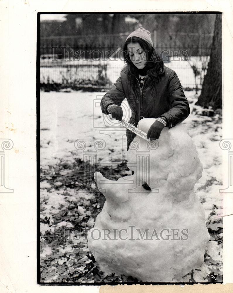 1972 Press Photo Susan Leopold Nixon snow sculpture - Historic Images