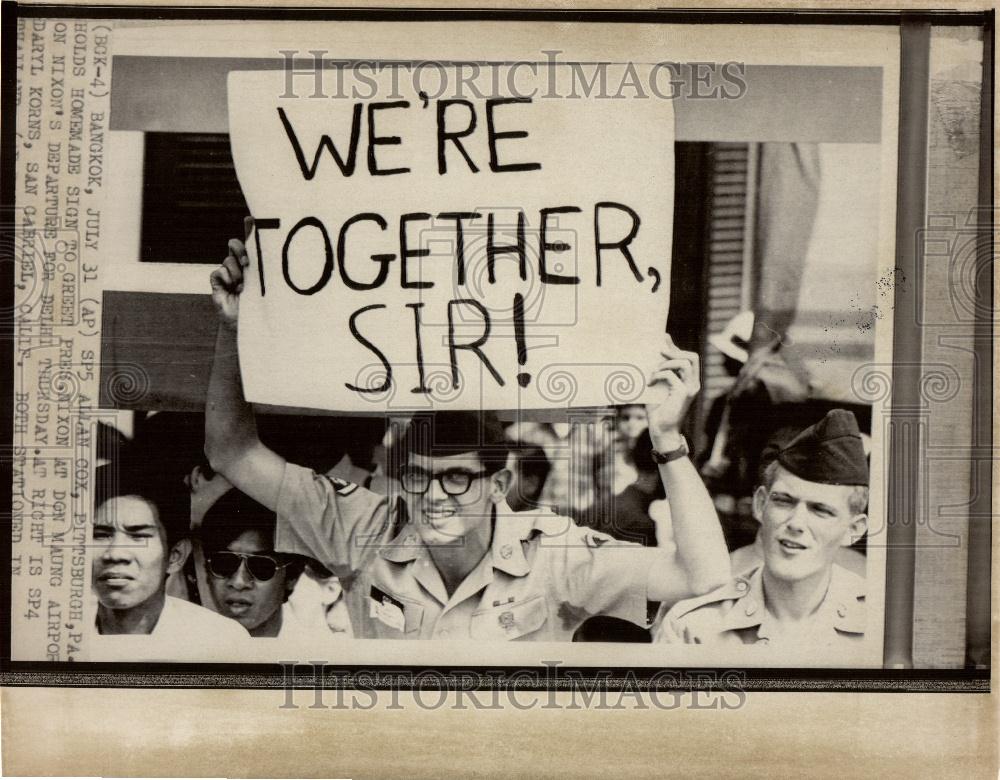 1961 Press Photo Allan Cox Pittsburge Greet Press Nixon - Historic Images