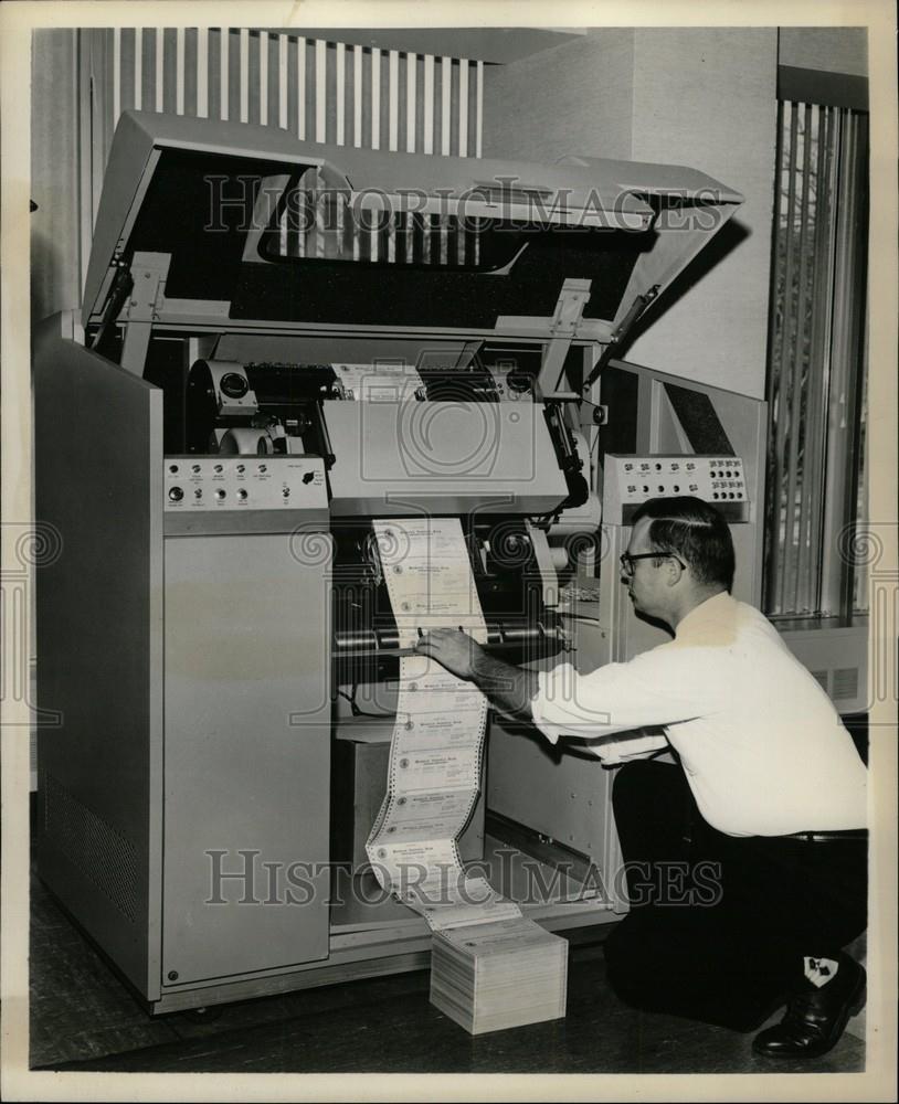 1966 Press Photo Michigan National Bank - Historic Images