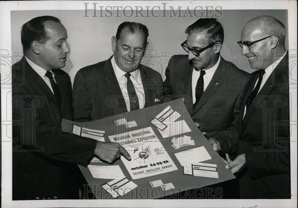 1961 Press Photo Michigan Industrial Electronics Expo - Historic Images