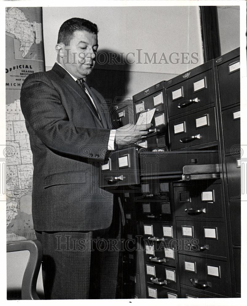 1961 Press Photo Capt James Kalil Fasting - Historic Images