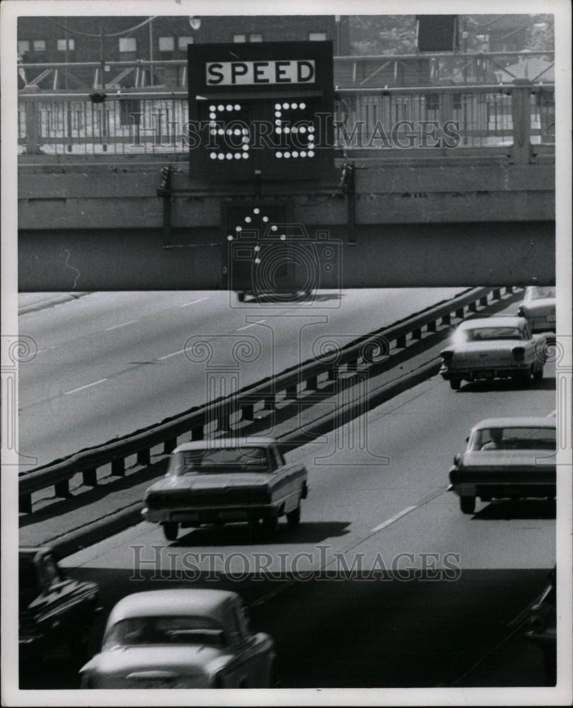 1964 Press Photo Lodge Freeway - Historic Images