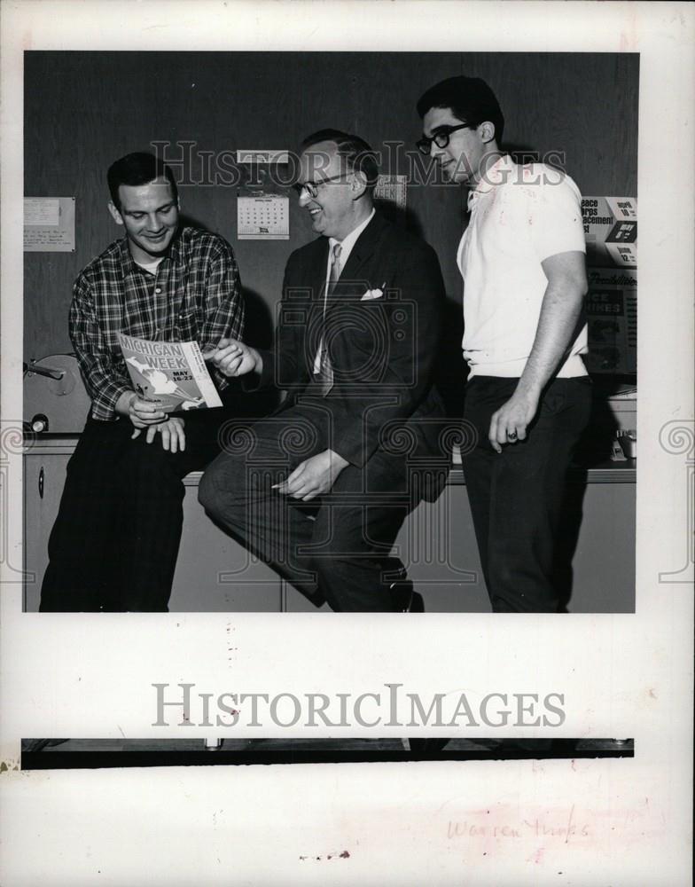 1965 Press Photo Parks Ice DiMaria Macomb College - Historic Images