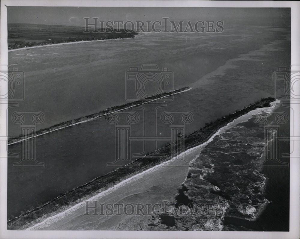 1952 Press Photo South Livingston Channel Lake Erie - Historic Images