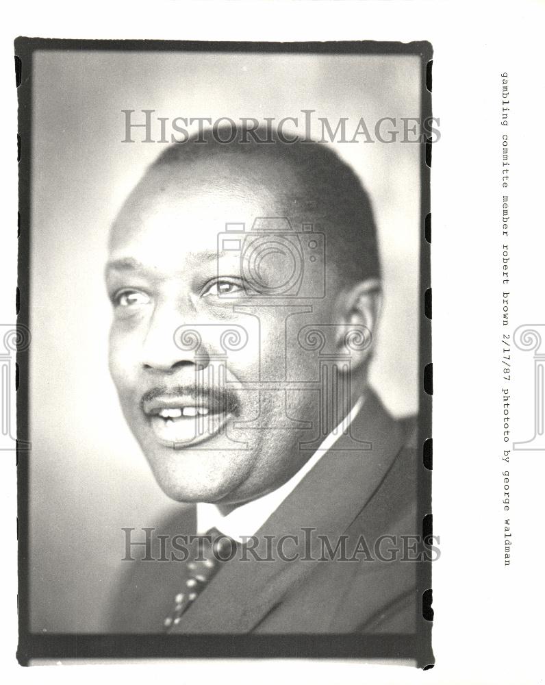 1988 Press Photo Robert Brown Gambling committee - Historic Images