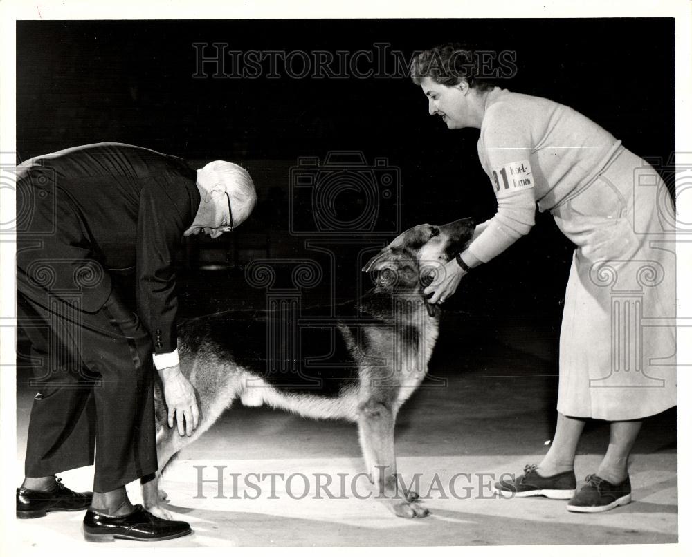 1966 Press Photo Shepherd - Historic Images