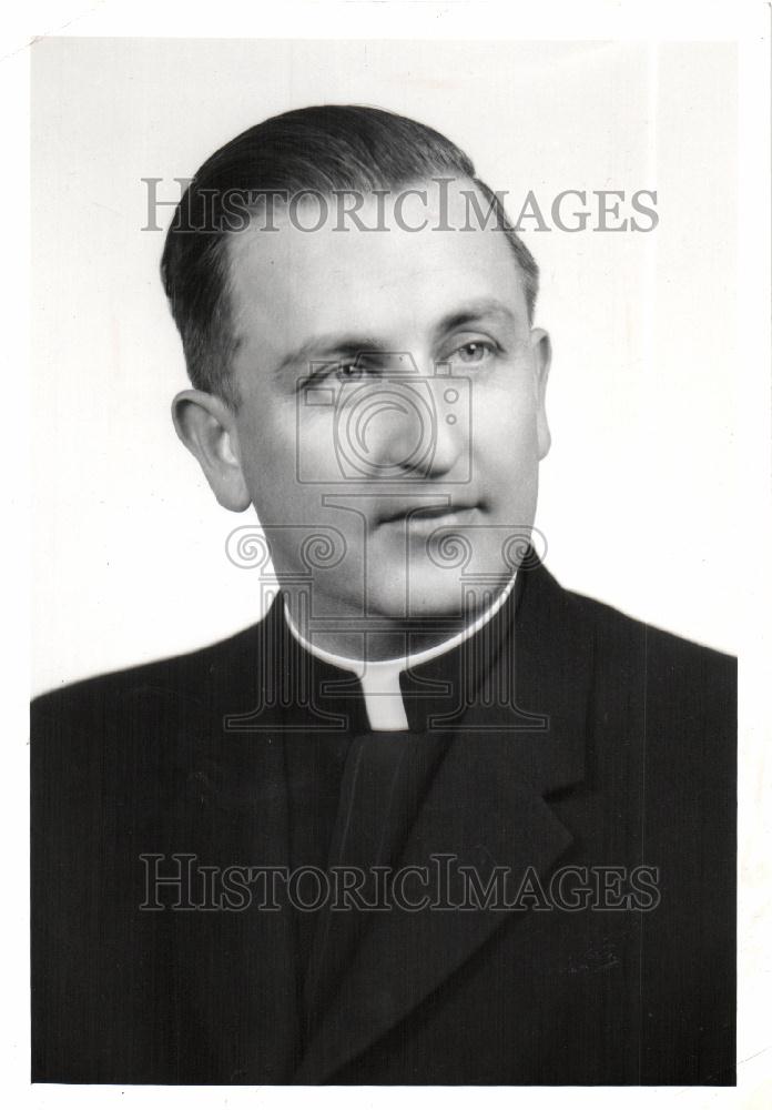 1964 Press Photo Rev. Father Albert C. Kolch - Historic Images