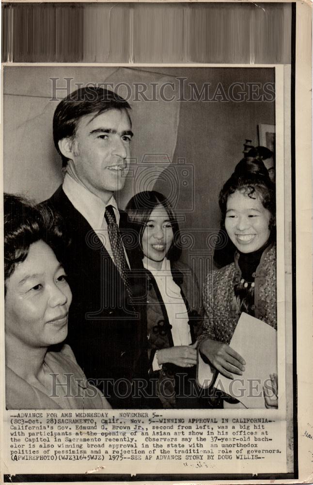 1975 Press Photo Gov. Edmund G. Brown Jr. California - Historic Images