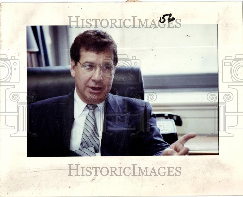 1992 Press Photo Rep. Robert W. (Bob) Davis (R) - Historic Images