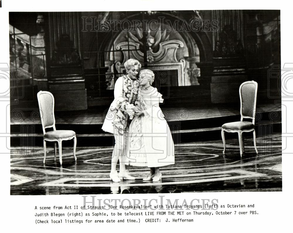 Press Photo Tatiana Troyanos Judith Blegen - Historic Images