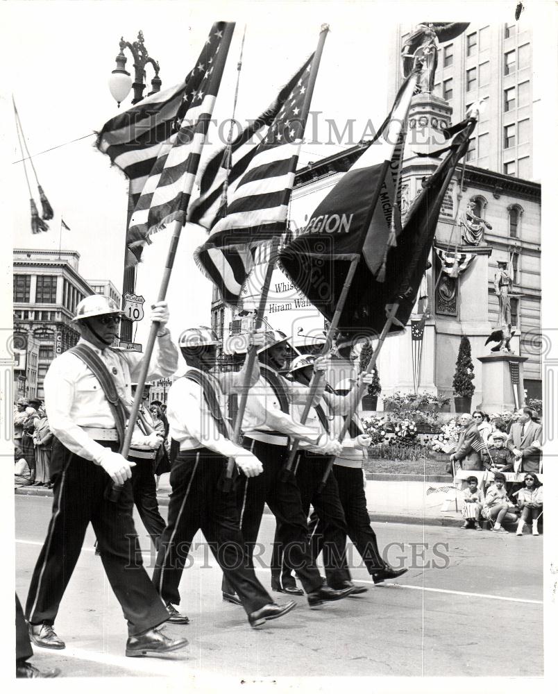 1961 Press Photo Memorial Day Color Guard leads parade - Historic Images