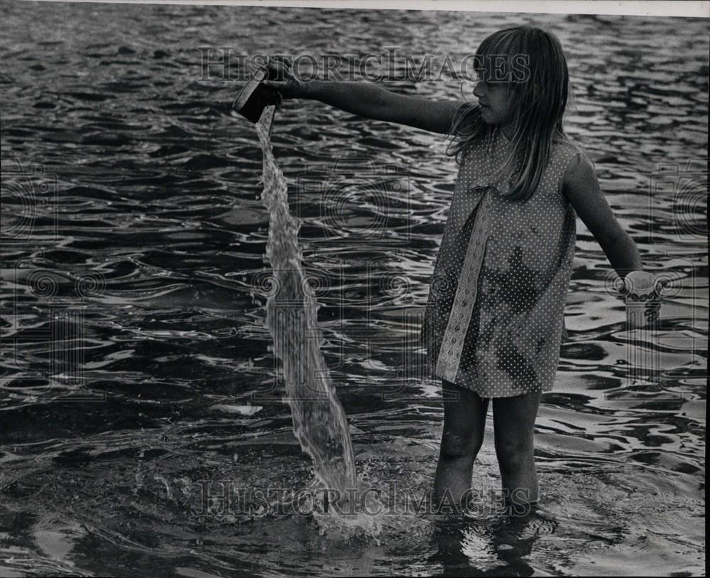 1969 Press Photo michigan state fair reflecting pool - Historic Images