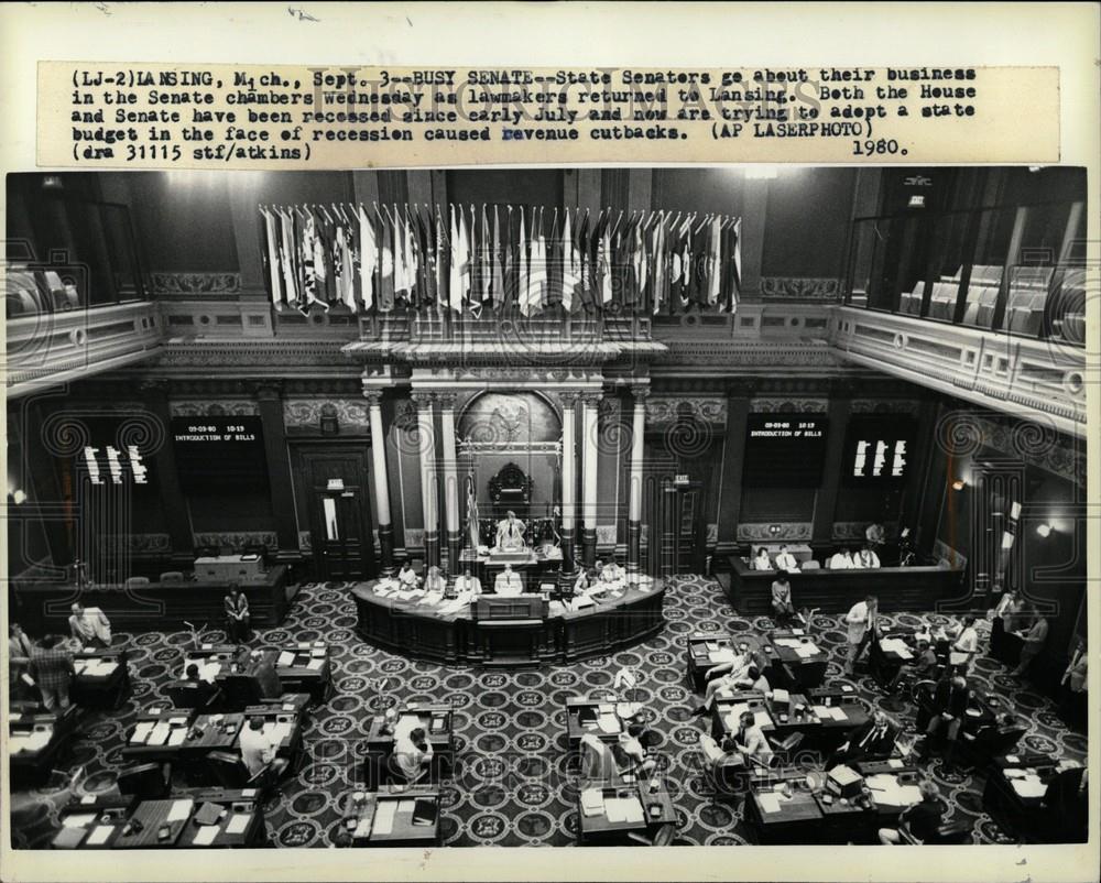 1985 Press Photo State Senaters in Chambers - Historic Images