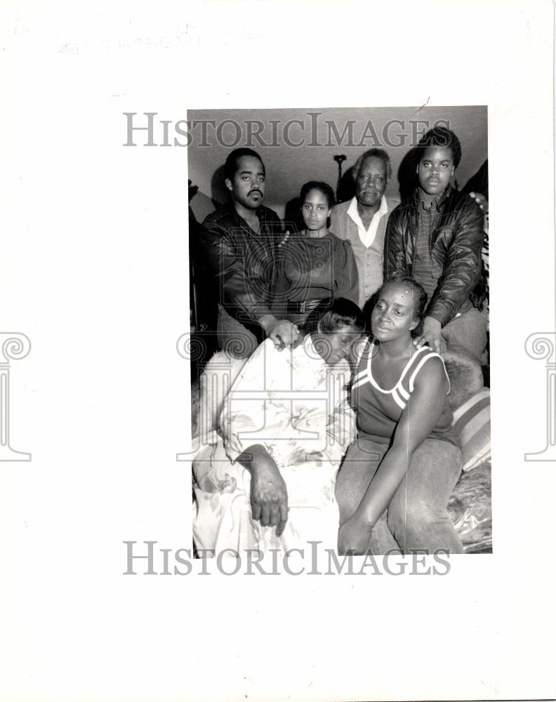 1983 Press Photo Anthony Brown family - Historic Images