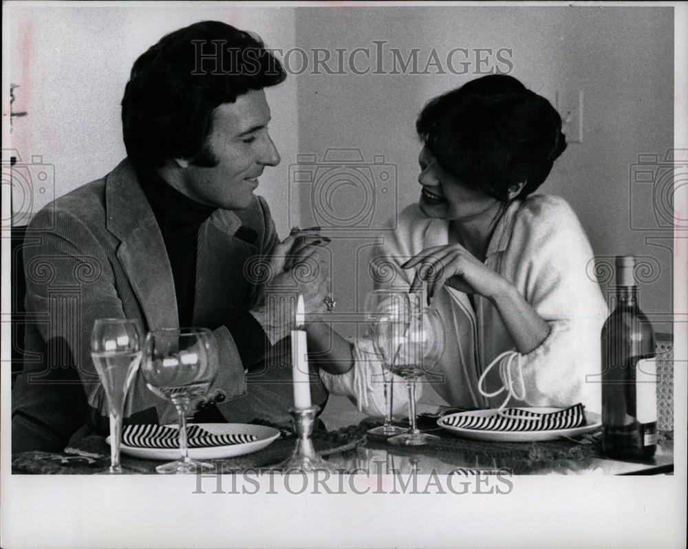 1978 Press Photo Love Dinner Date Couple - Historic Images