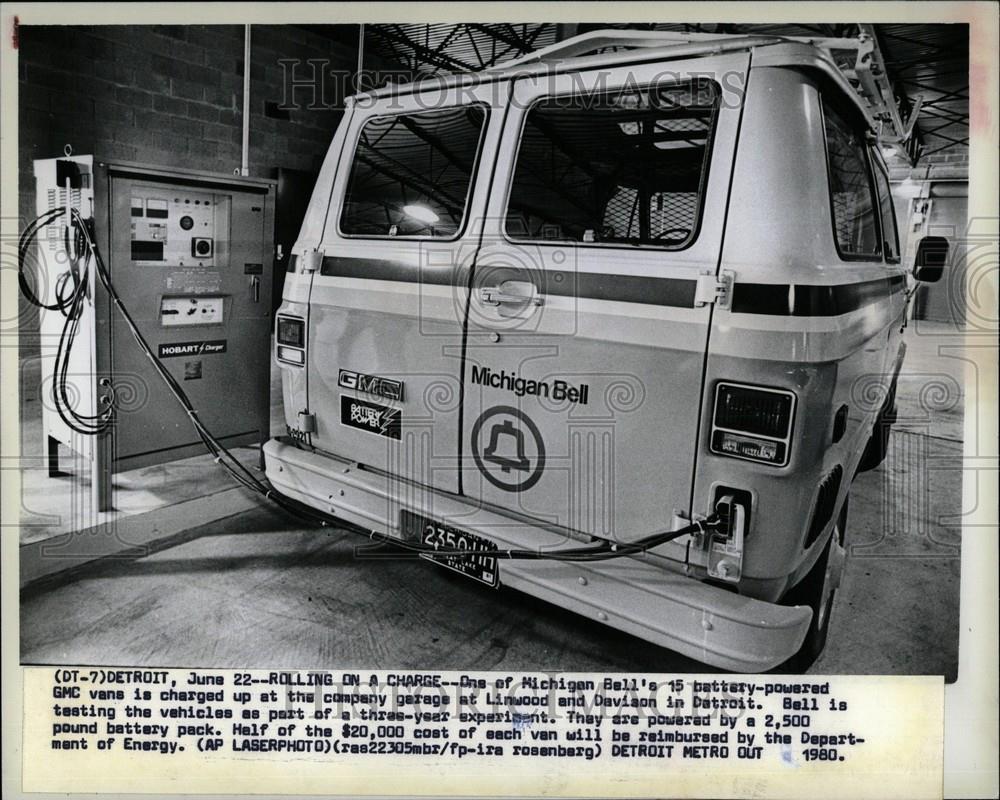 1980 Press Photo Michigen Bell's battery powered van - Historic Images