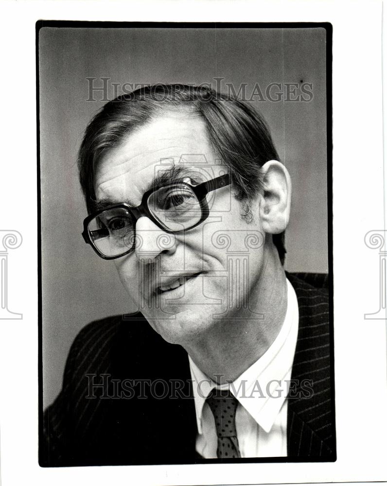 1984 Press Photo Ian Hay Davidson Lloyd&#39;s of London - Historic Images