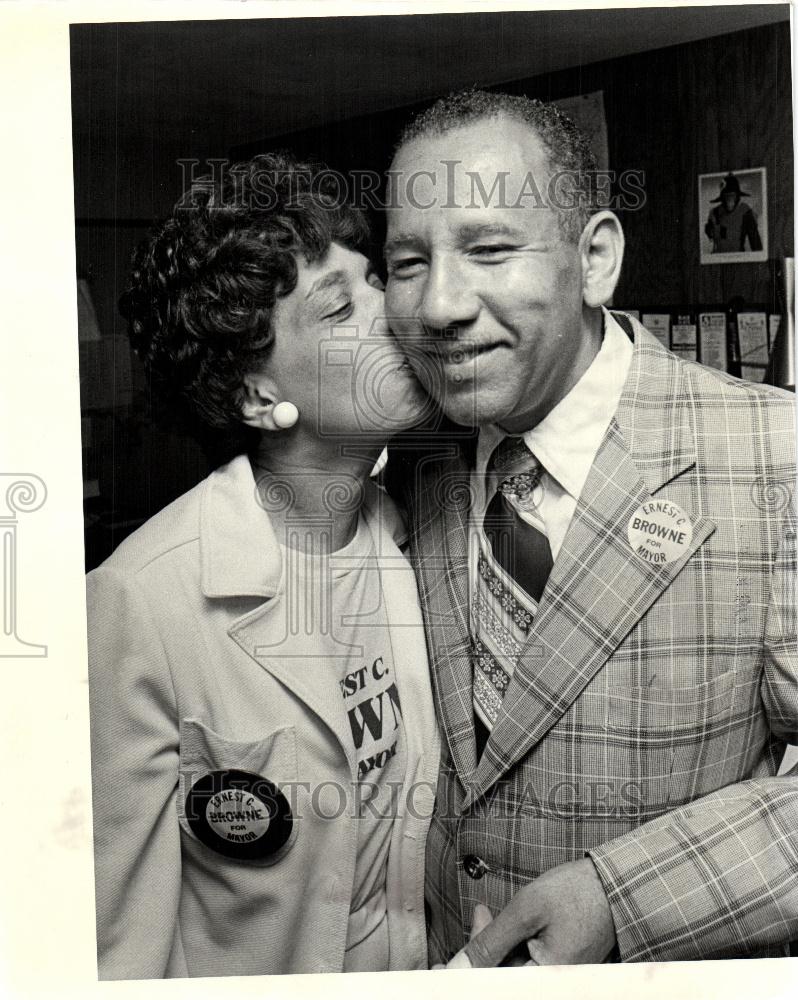 1977 Press Photo Evelyn Browne - Historic Images