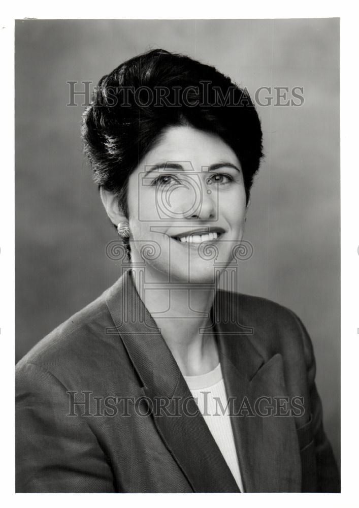 1999 Press Photo Leslie A. Touma Lear Corporation - Historic Images