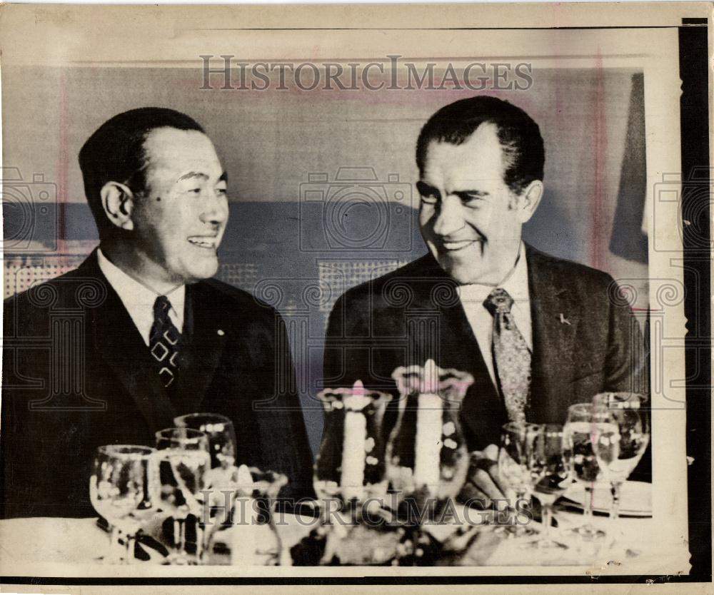 1972 Press Photo Richard Nixon president Kakuei Tanaka - Historic Images