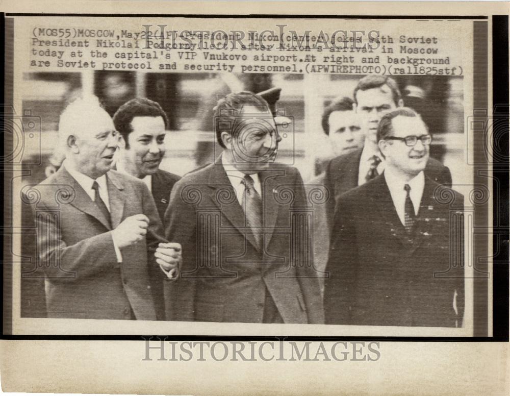 1972 Press Photo President Nixon soviet Nikolai Moscow - Historic Images