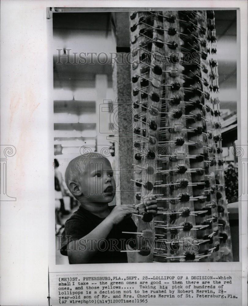 1965 Press Photo Robert Mervin lollilop St Petersburg - Historic Images