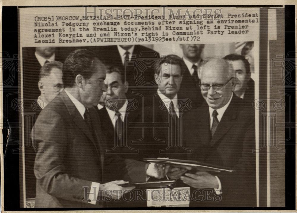 1972 Press Photo Nixon Nikolai Kosygin Brezhnev Kremlin - Historic Images