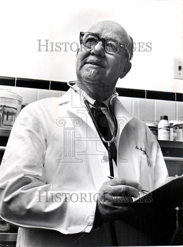 1961 Press Photo Dr. Dewitt T. Burton