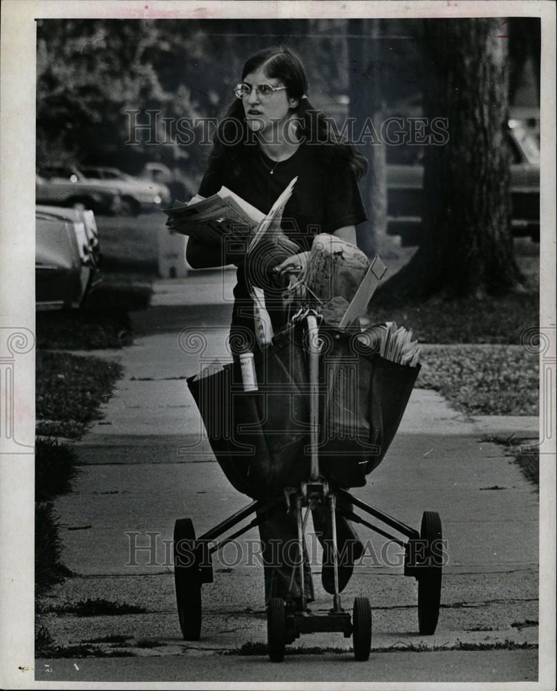 1973 Press Photo Arlen Rosen Mail Carrier - Historic Images