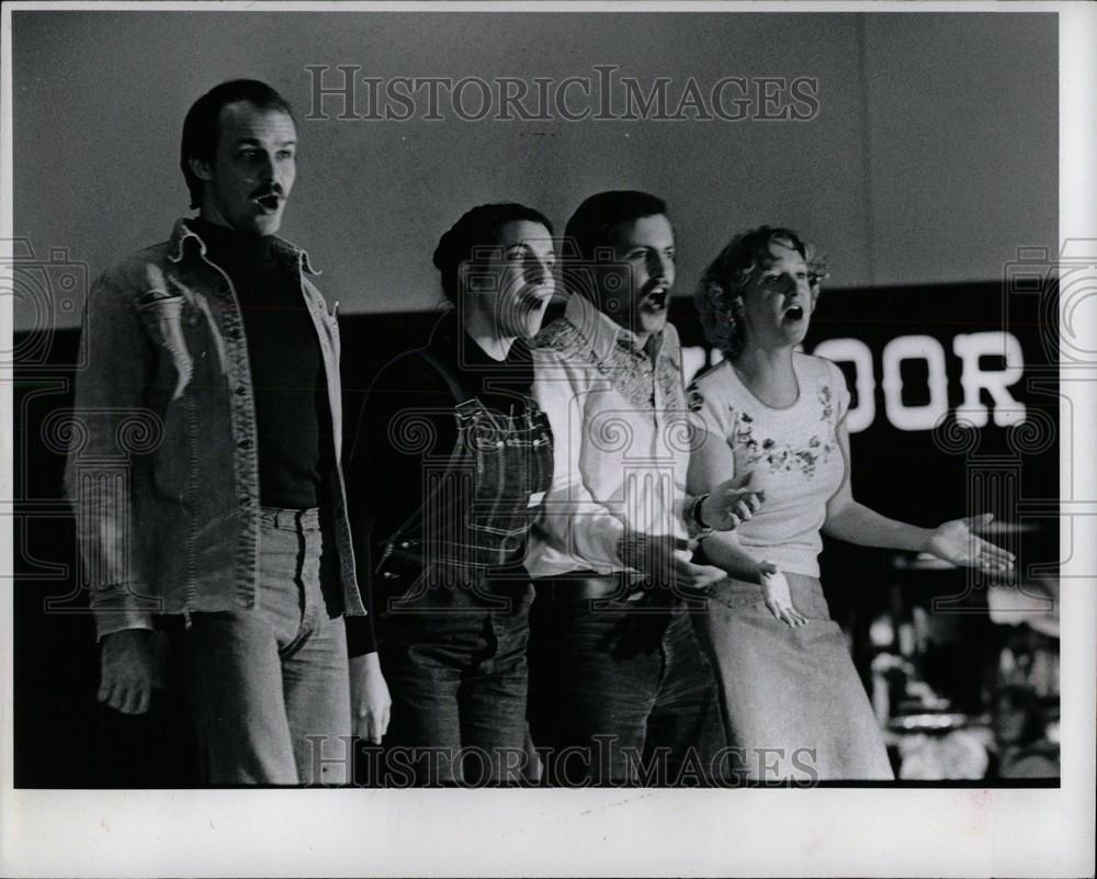 1977 Press Photo Rainer Dell Parker Arnold opera song - Historic Images