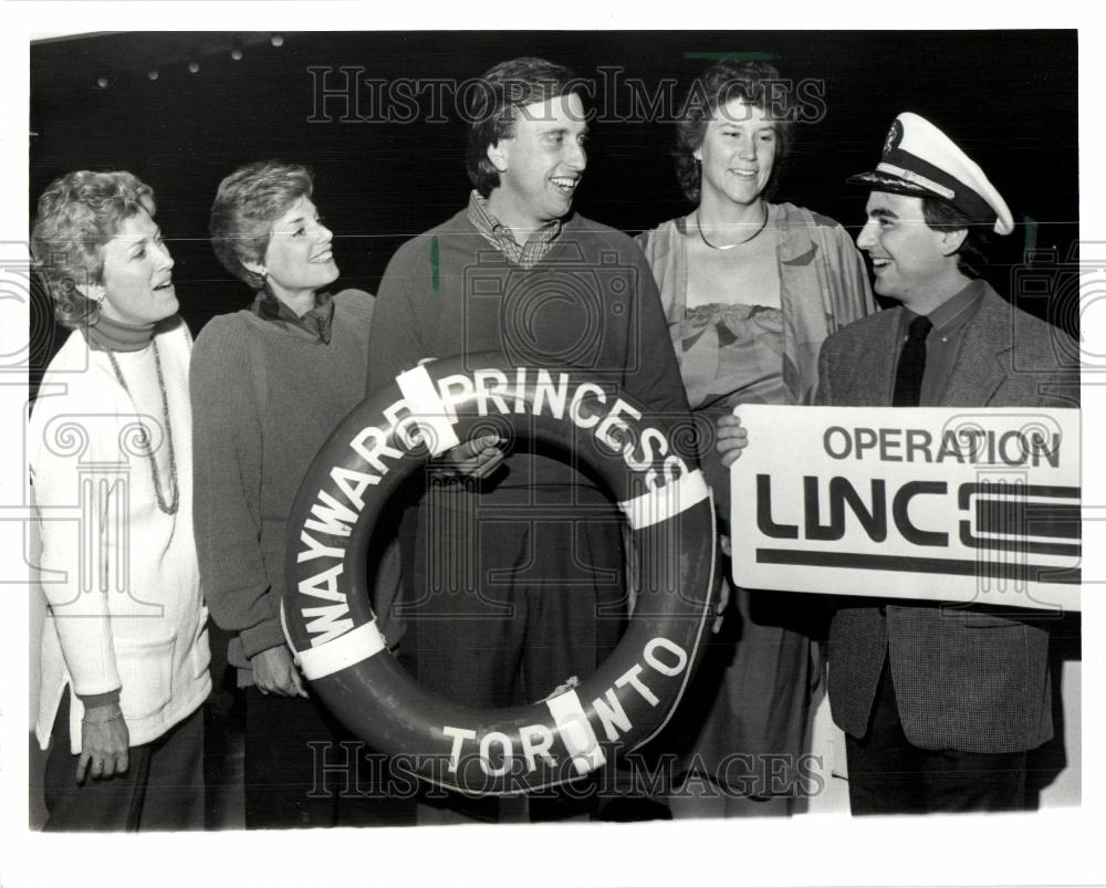 1986 Press Photo Brian Tiegland Wayward Princess yacht - Historic Images