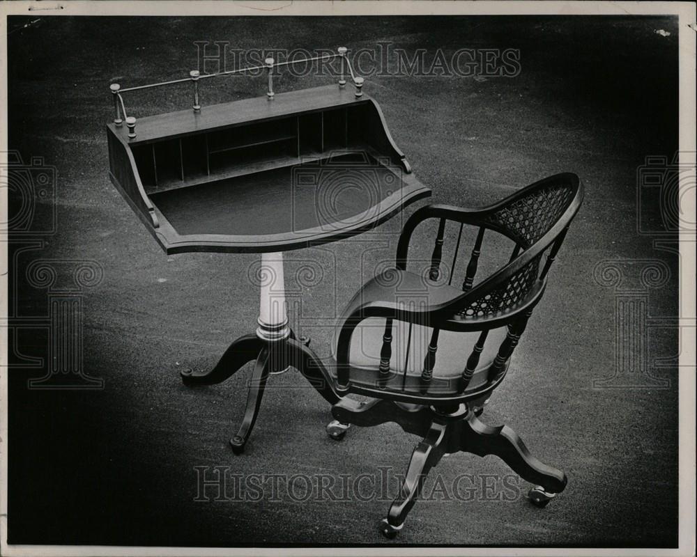 1970 Press Photo Pedestal desk cane-back swivel chair - Historic Images